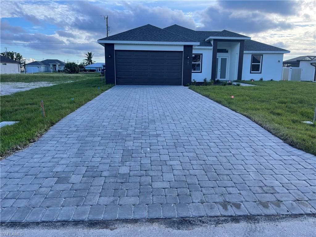 302 4th ST CAPE CORAL, FL 33993