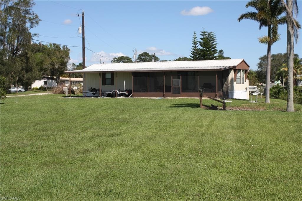 1014 Gulf ST MOORE HAVEN, FL 33471