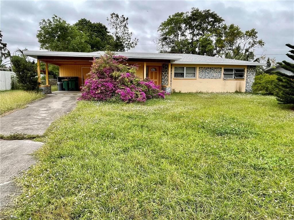 1965 45th TER SW NAPLES, FL 34116