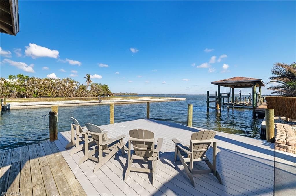 277 Ibis ST FORT MYERS BEACH, FL 33931