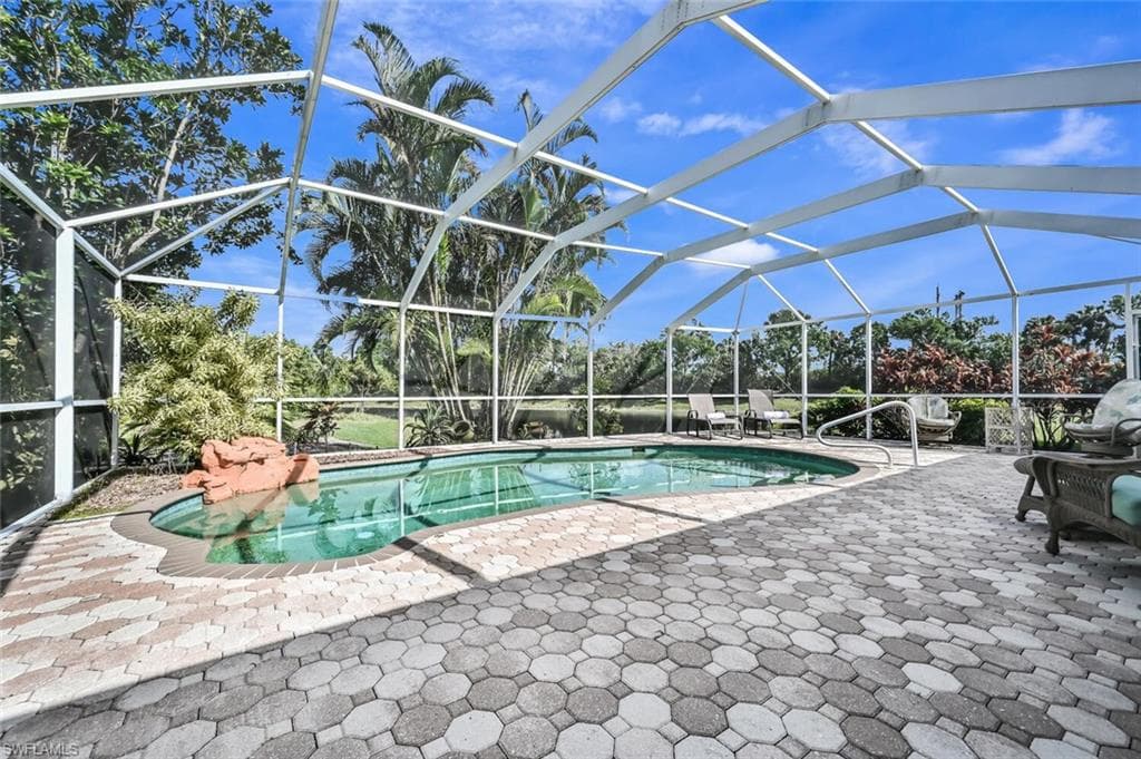 7660 Groves RD NAPLES, FL 34109