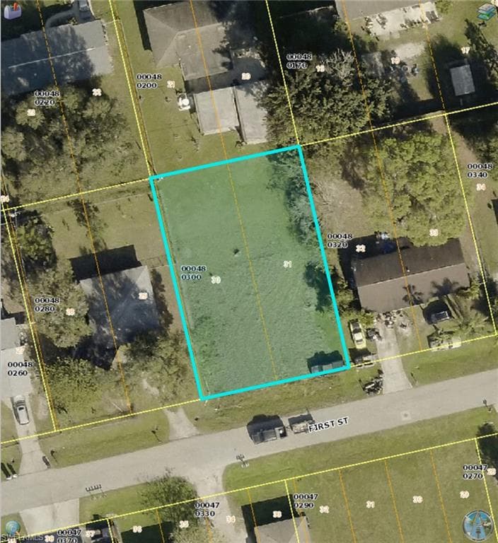 13414 1st ST FORT MYERS, FL 33905