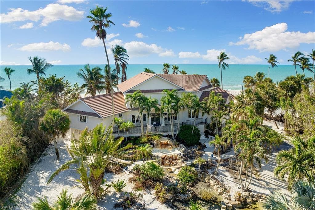 1804 Gulf Shore BLVD S NAPLES, FL 34102