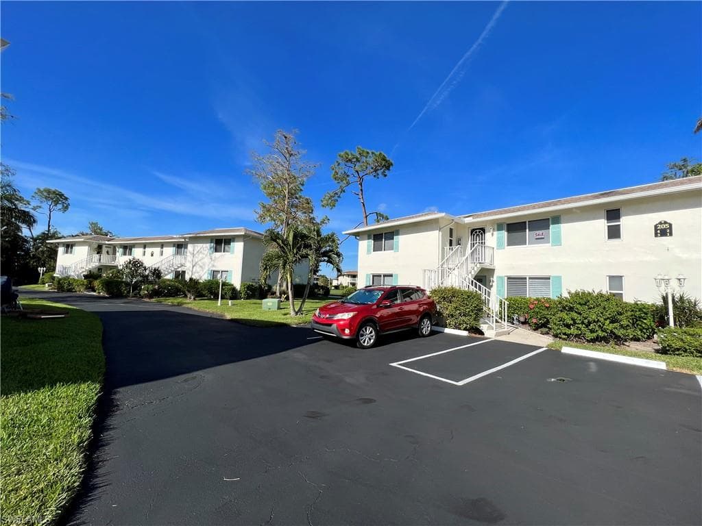205 Quails Nest RD 1174 NAPLES, FL 34112