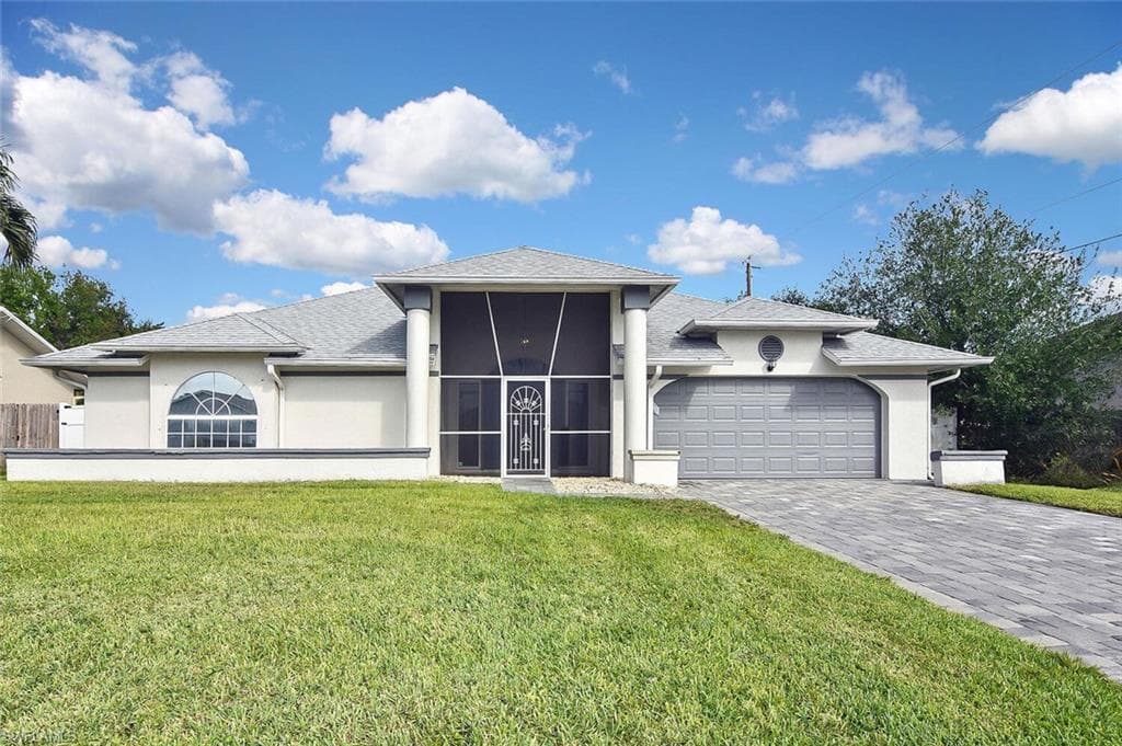 8293 Tahiti RD FORT MYERS, FL 33967