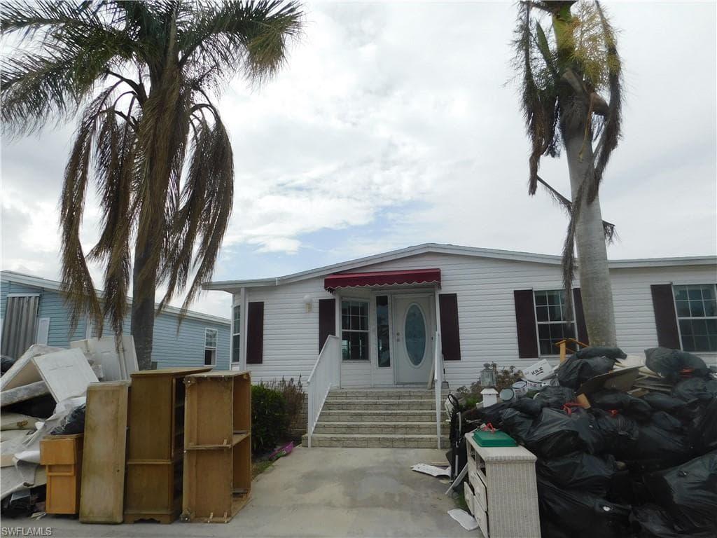 17500 Canal Cove CT FORT MYERS BEACH, FL 33931