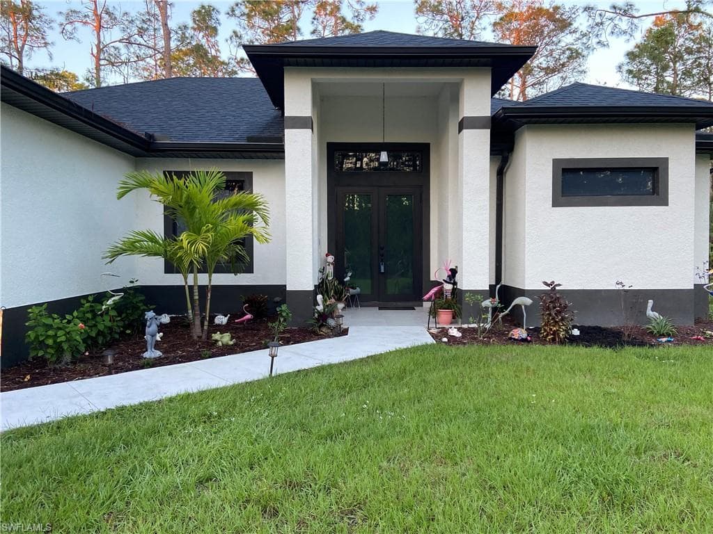 2205 Robert AVE ALVA, FL 33920