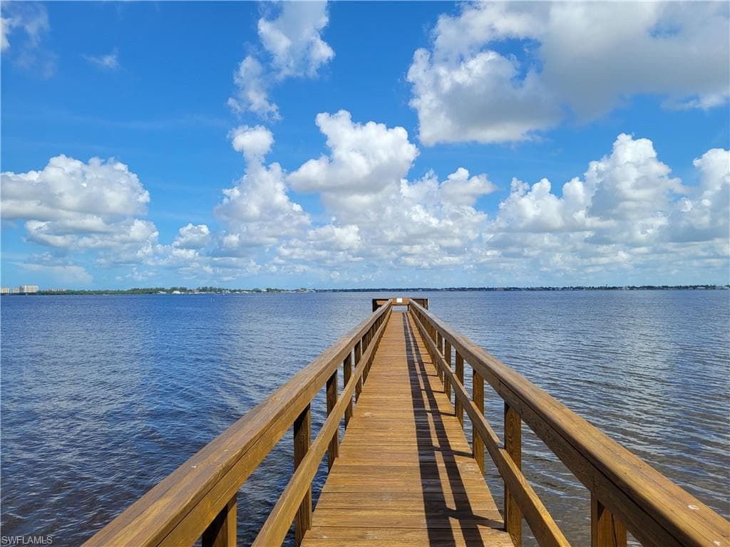 15197 Harbour Isle DR FORT MYERS, FL 33908