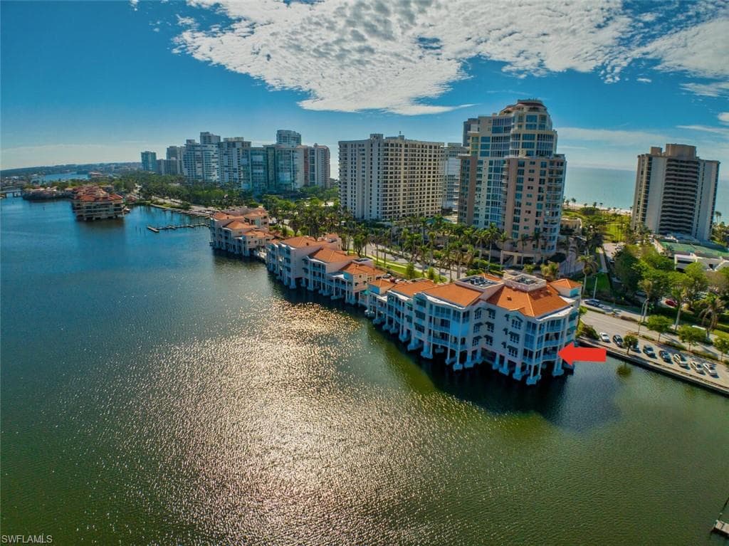 4560 Gulf Shore BLVD N 123 NAPLES, FL 34103