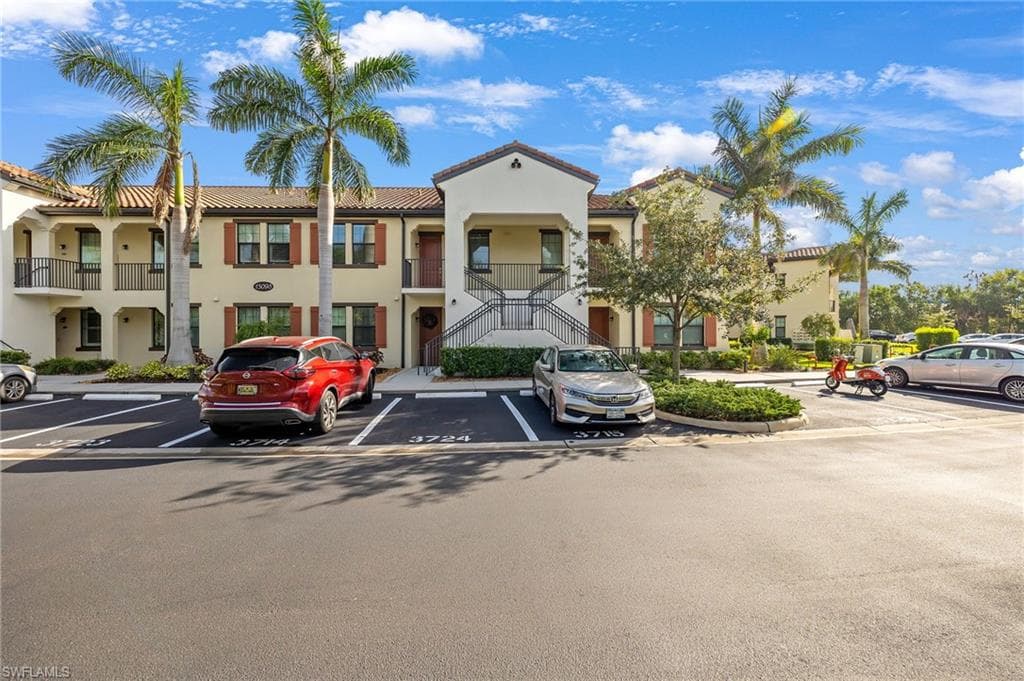 15098 PALMER LAKE CIR 204 NAPLES, FL 34109