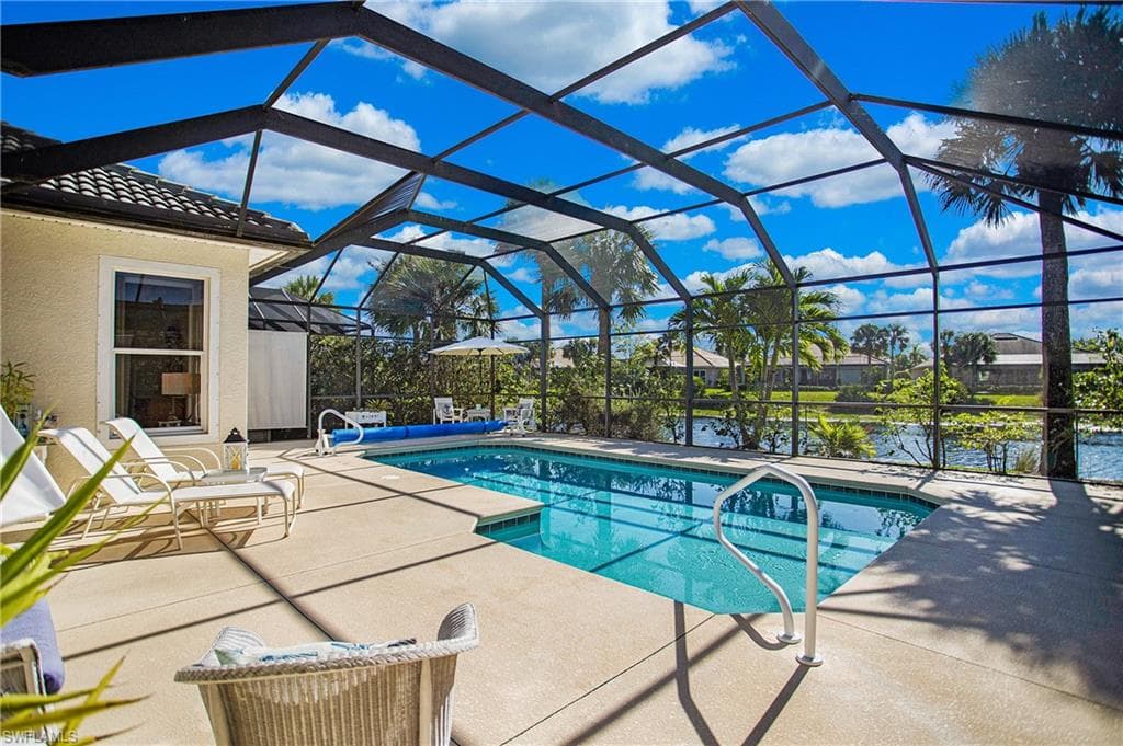 8271 Valiant DR NAPLES, FL 34104