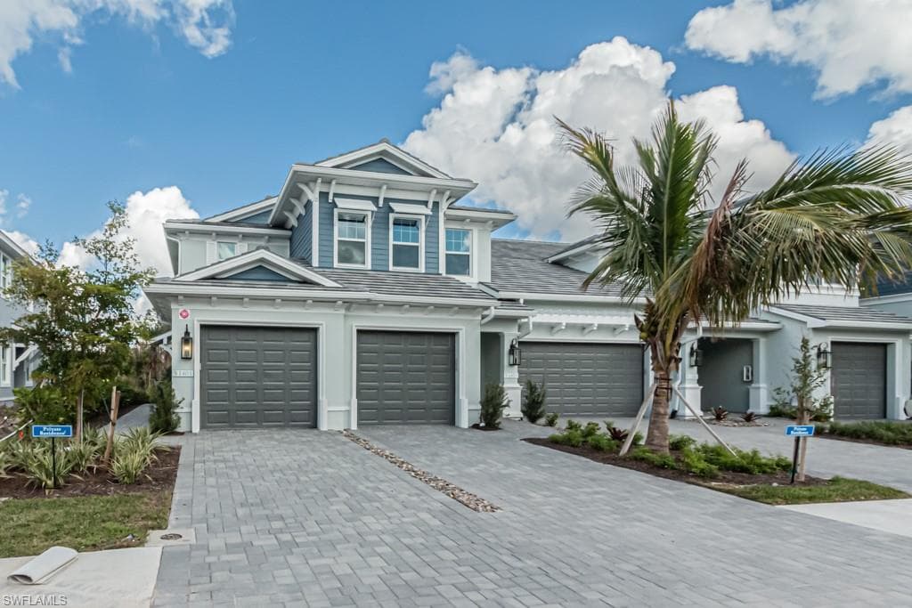 2626 Seychelles DR 1401 NAPLES, FL 34112