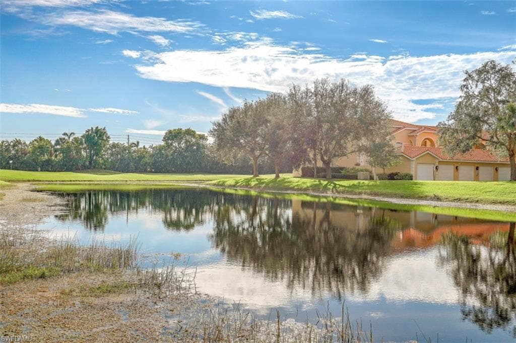 9680 Rosewood Pointe TER 202 BONITA SPRINGS, FL 34135