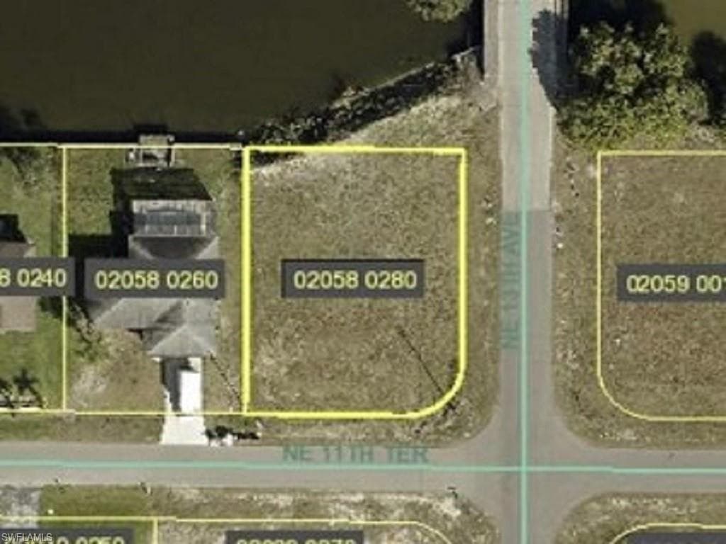 1225 NE 11th TER CAPE CORAL, FL 33909