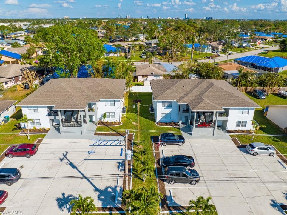 35 24th AVE CAPE CORAL, FL 33990