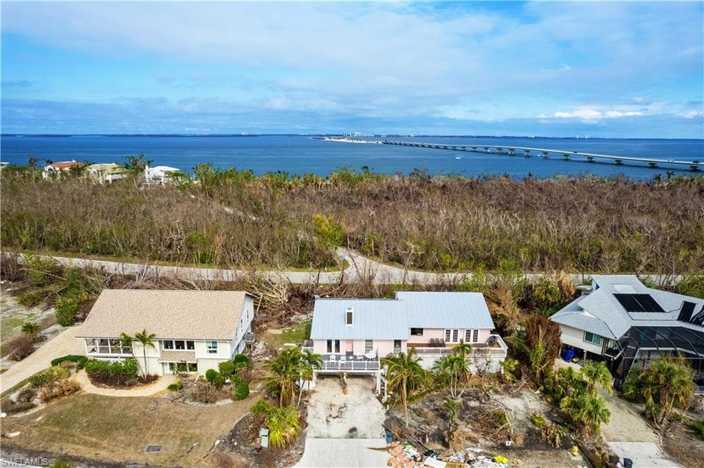 954 Sand Castle RD SANIBEL, FL 33957