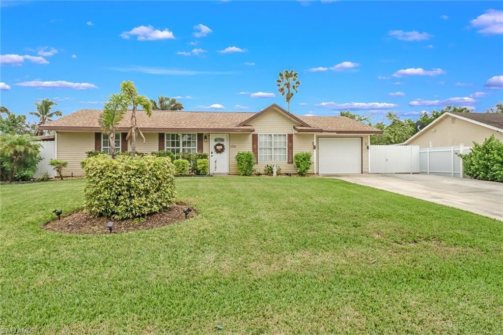 5324 17th AVE SW NAPLES, FL 34116