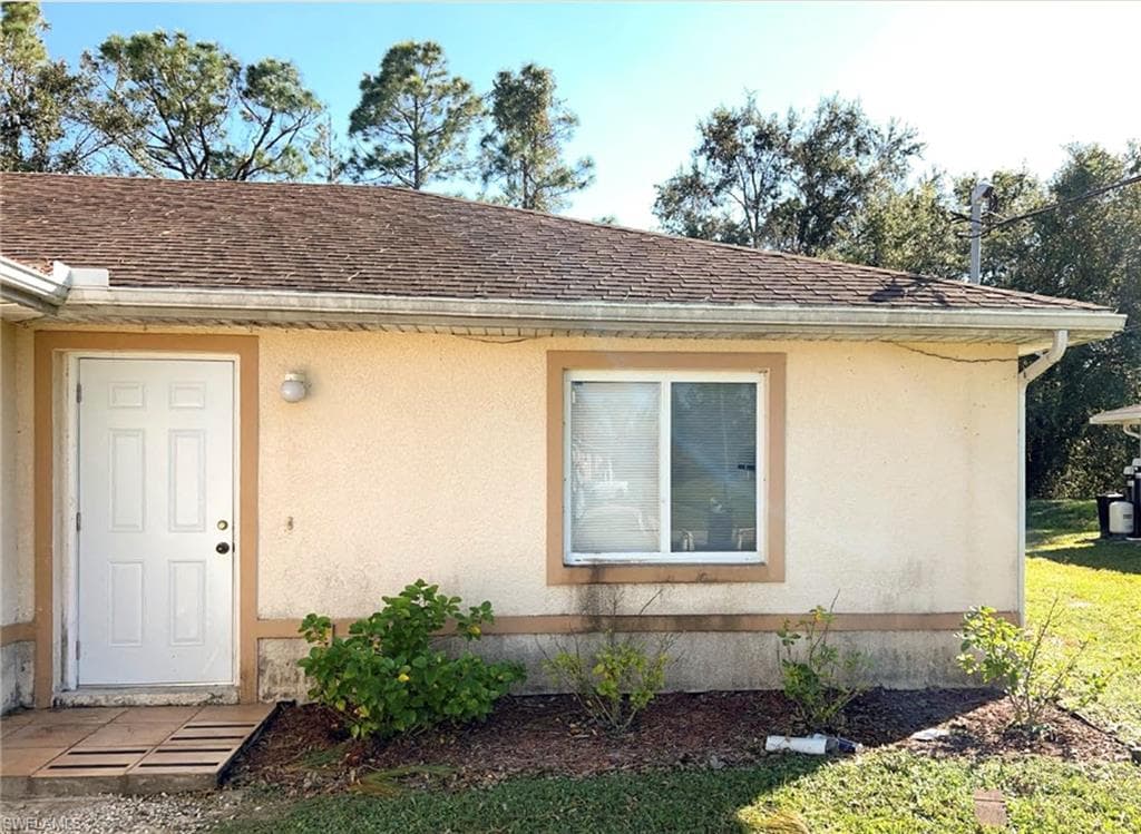 4427 29th ST SW LEHIGH ACRES, FL 33973