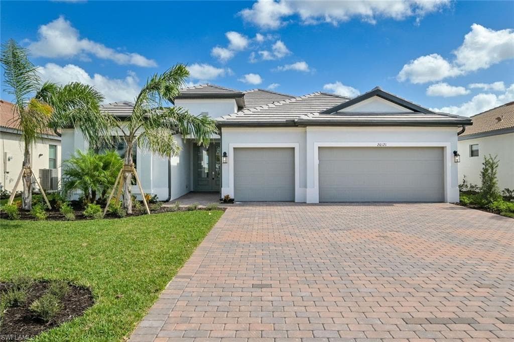 20121 Napa LOOP ESTERO, FL 33928