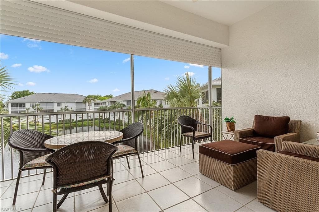 815 Bentwater CIR 203 NAPLES, FL 34108