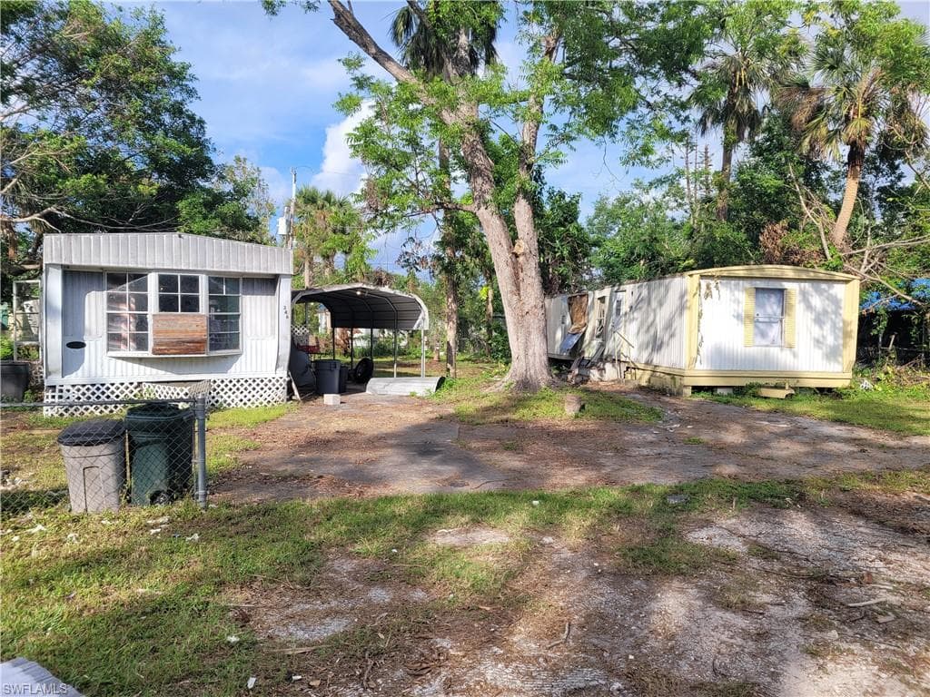 344-346 Redlin ST NORTH FORT MYERS, FL 33903