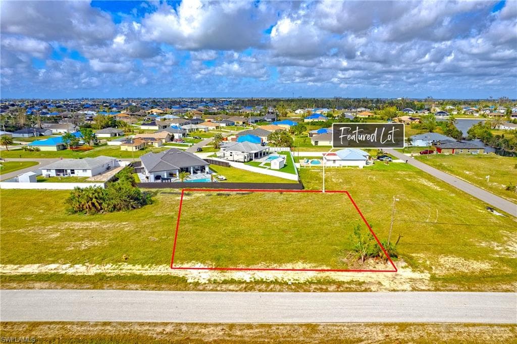 1007 SW 4th TER CAPE CORAL, FL 33991