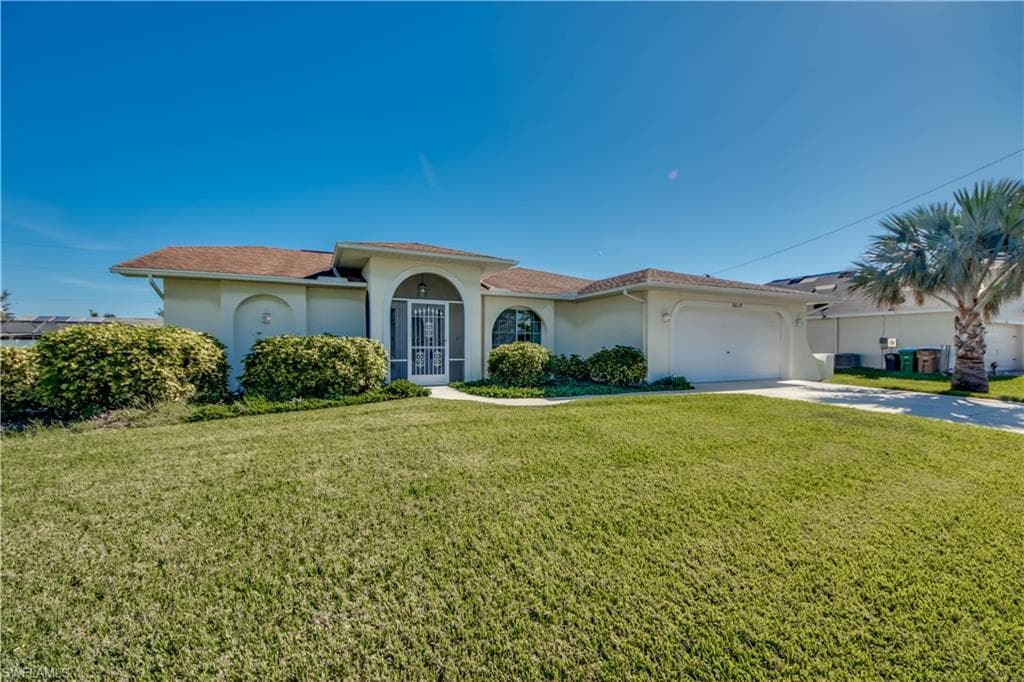 3015 SE 8th AVE CAPE CORAL, FL 33904