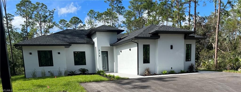 219 Everglades BLVD S NAPLES, FL 34117