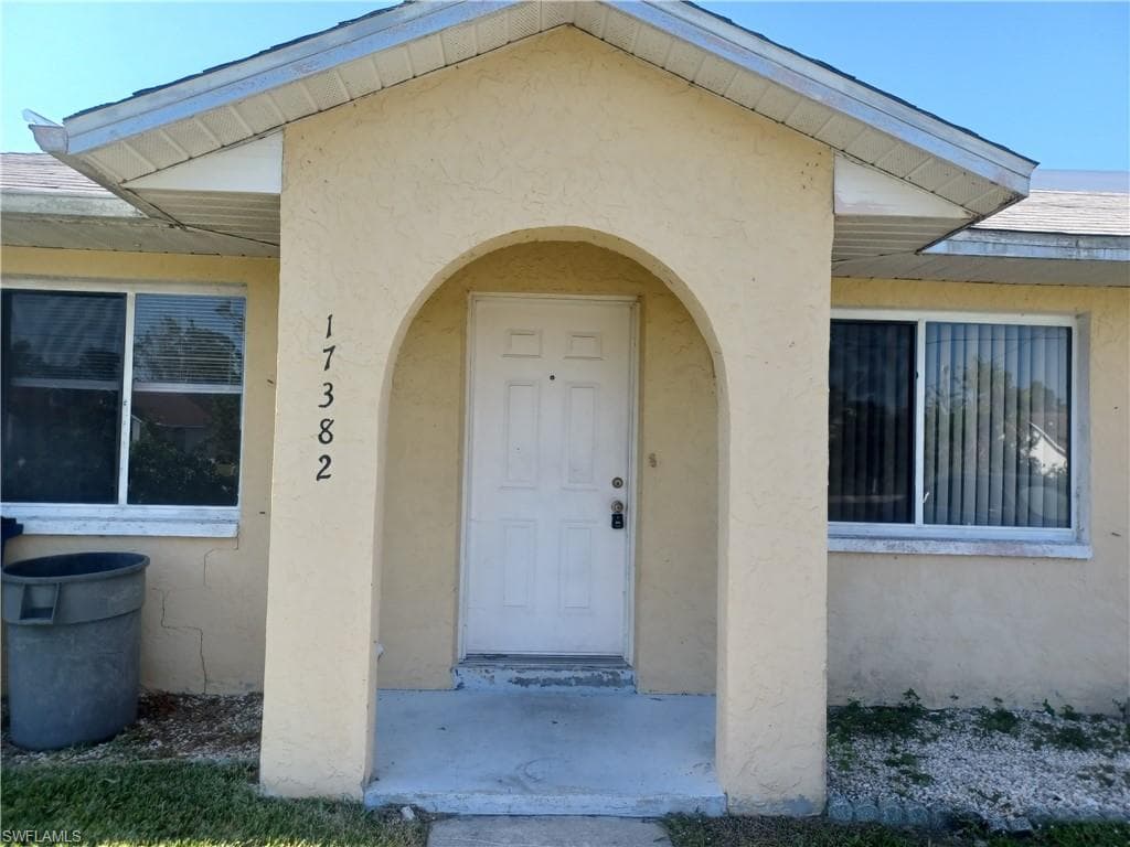 17380/382 W Carnegie CIR 17382 FORT MYERS, FL 33967