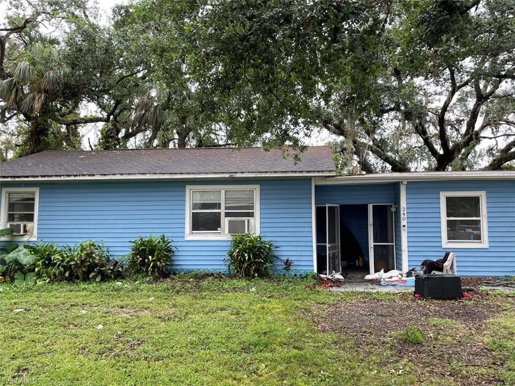 240 Labelle AVE FORT MYERS, FL 33905