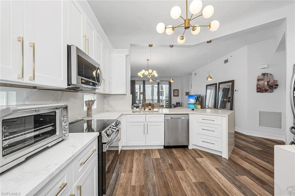 755 Bentwater CIR 9-101 NAPLES, FL 34108