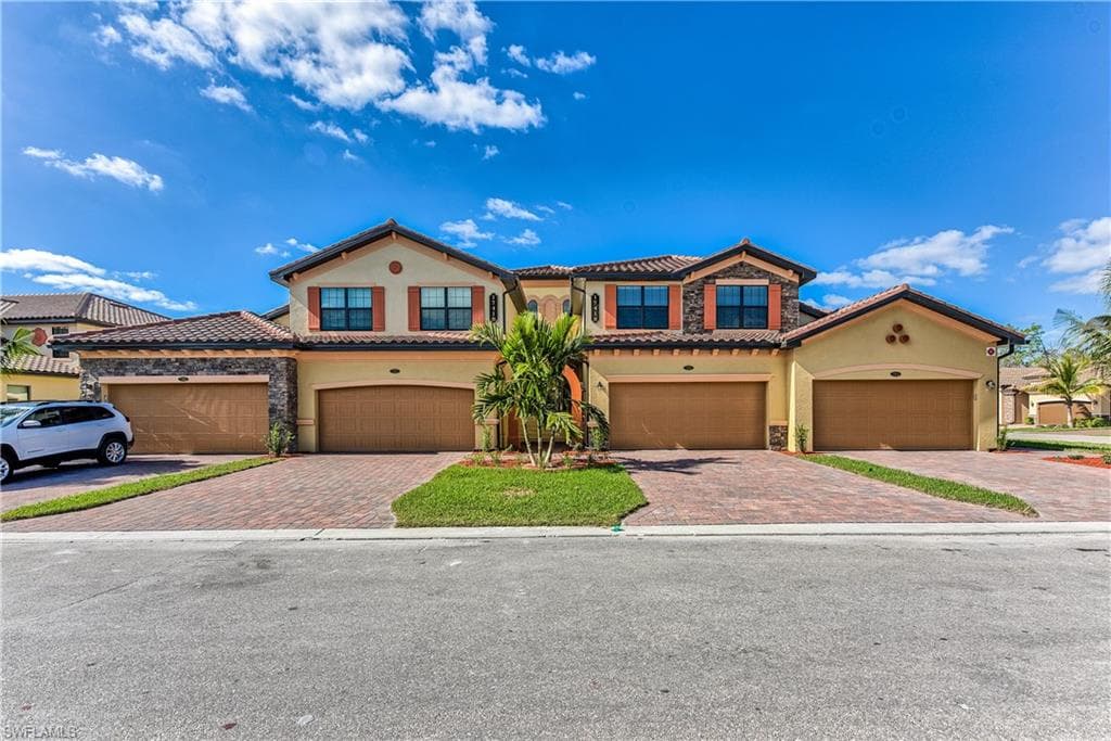 17410 Cherrywood CT 7203 BONITA SPRINGS, FL 34135