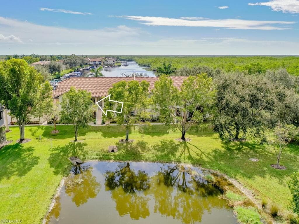 290 Newport DR 105 NAPLES, FL 34114