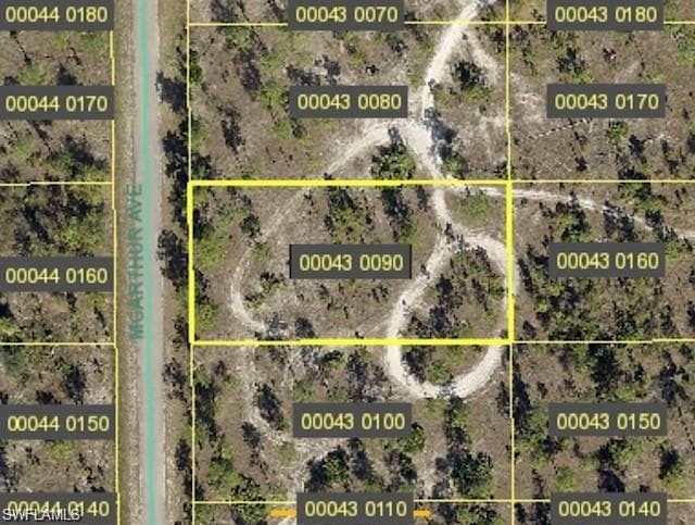 1106 McArthur AVE LEHIGH ACRES, FL 33936