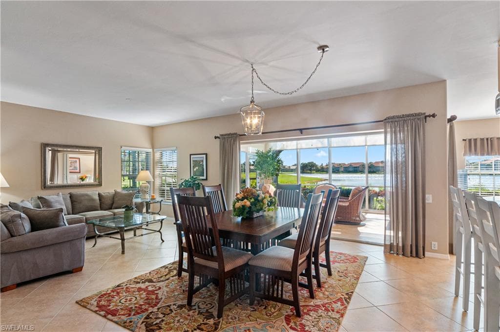 28008 Cavendish CT 4901 BONITA SPRINGS, FL 34135