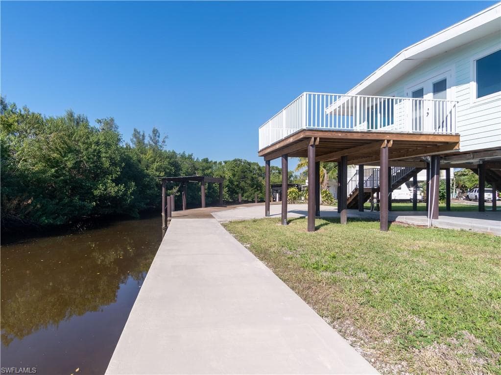 430 Riverside DR EVERGLADES CITY, FL 34139