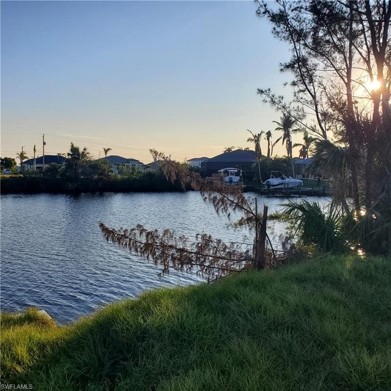 4202 NW 16th TER CAPE CORAL, FL 33993