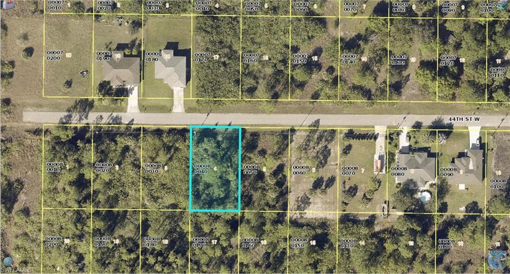 3313 44th ST W LEHIGH ACRES, FL 33971