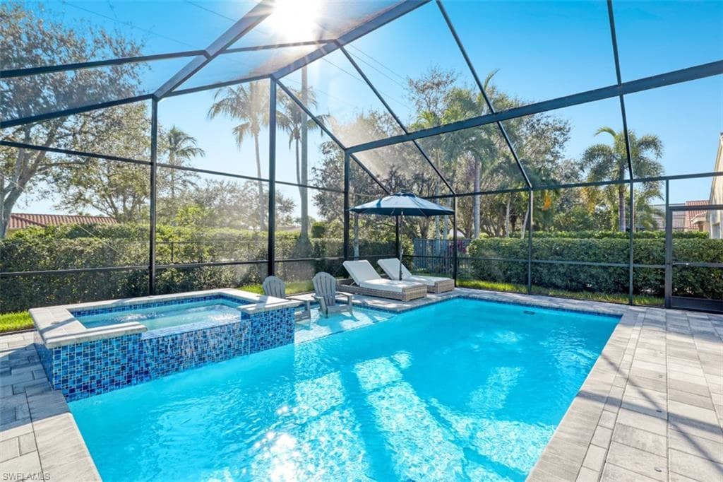 1671 Triangle Palm TER NAPLES, FL 34119