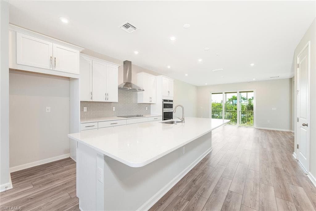 4682 Arboretum CIR 202 NAPLES, FL 34112