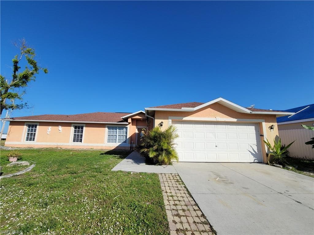 827 NE 23rd TER CAPE CORAL, FL 33909