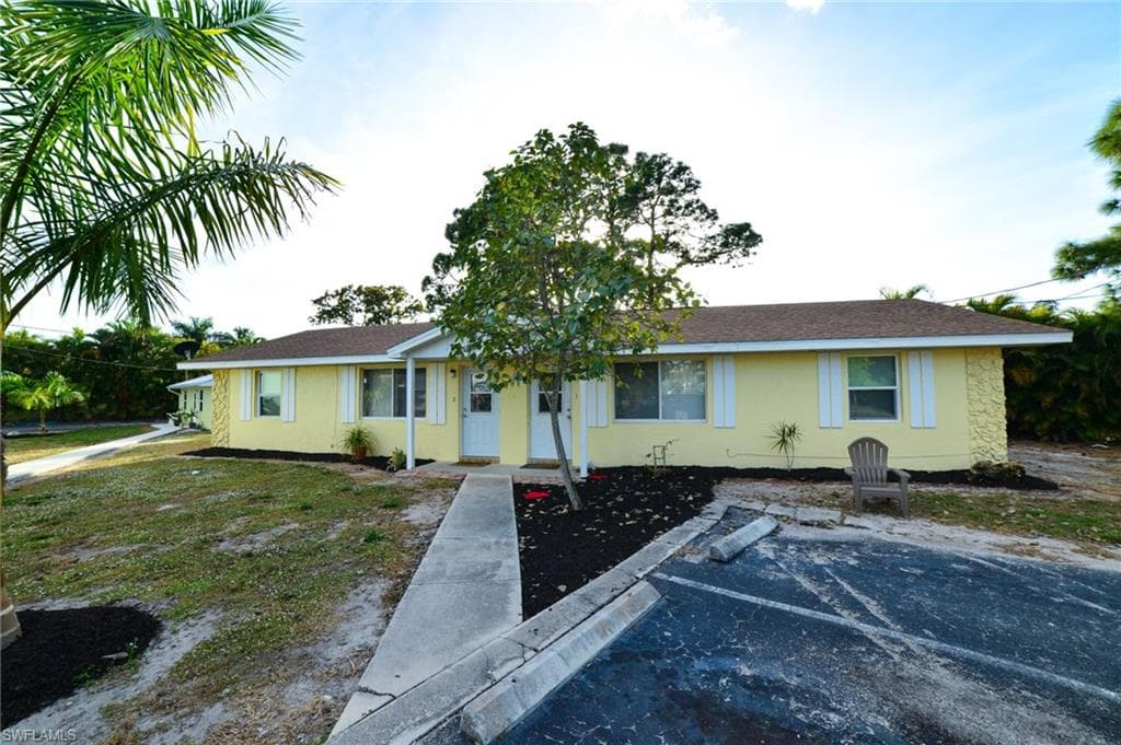 4365 Tarpon AVE BONITA SPRINGS, FL 34134