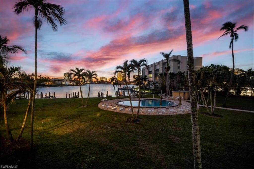 400 Park Shore DR 200 NAPLES, FL 34103