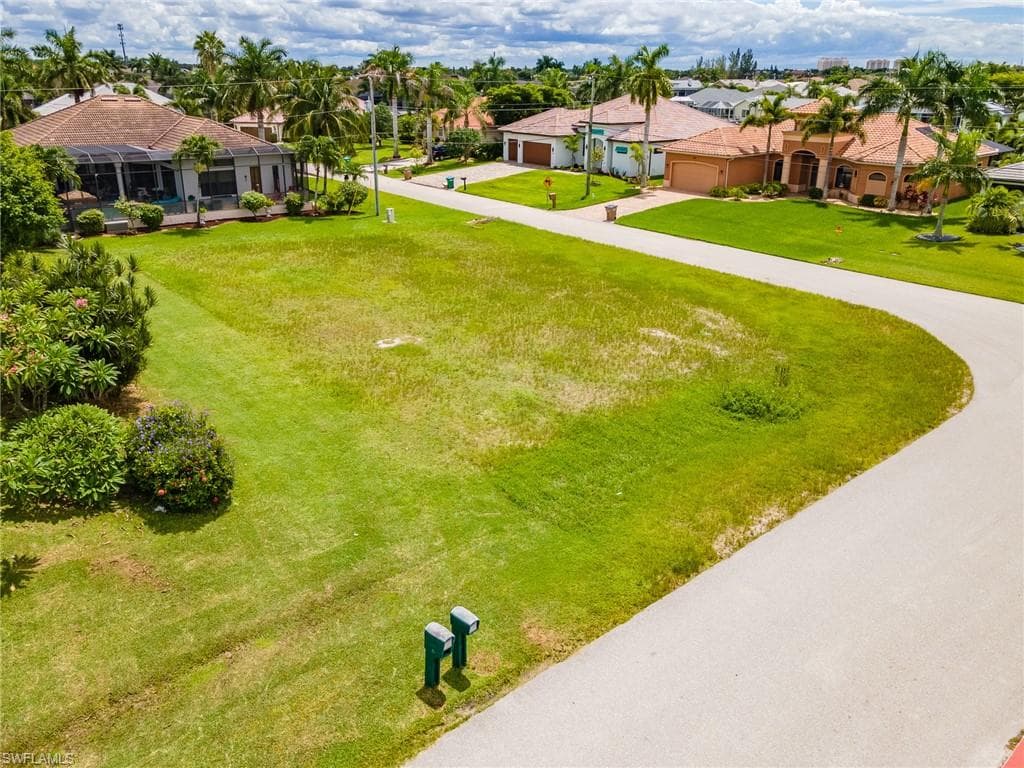 4417 20th PL CAPE CORAL, FL 33914