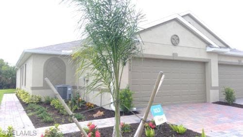 10650 Crossback LN LEHIGH ACRES, FL 33936