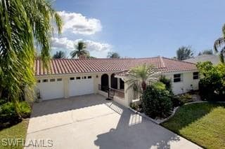 426 SE 24th ST CAPE CORAL, FL 33990