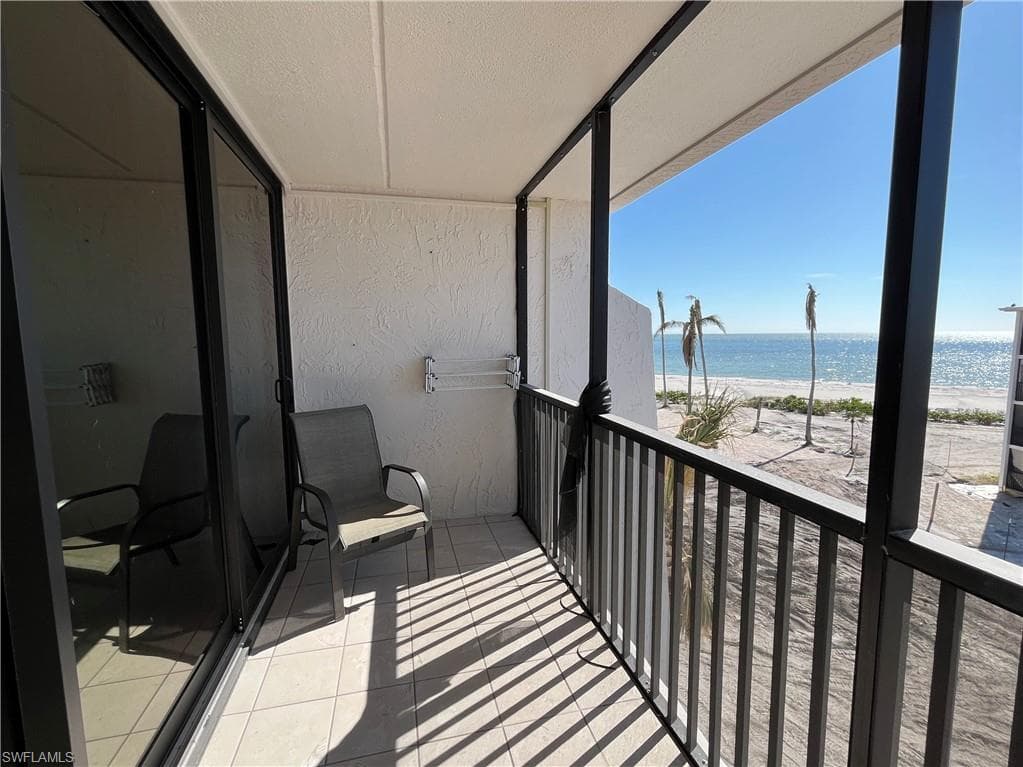 1501 Middle Gulf DR D403 SANIBEL, FL 33957