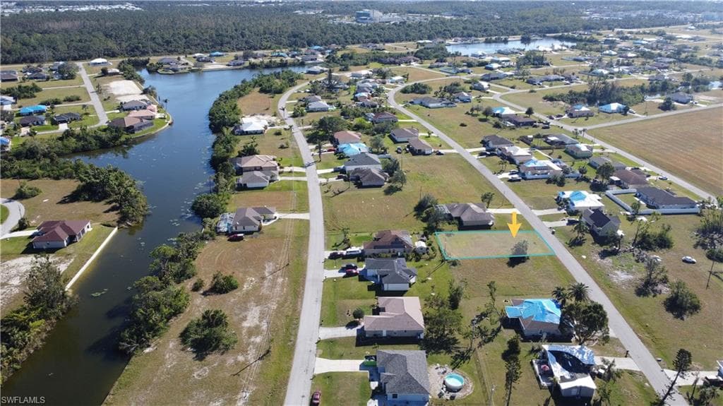2043 NE 20th TER CAPE CORAL, FL 33909