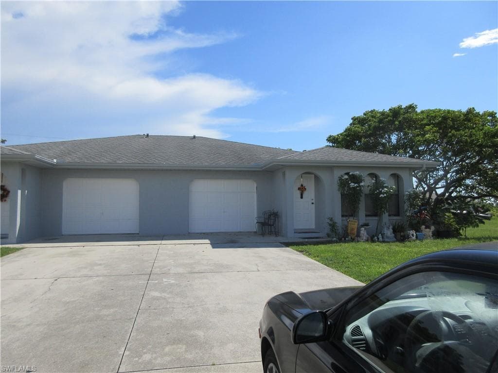 1218 NE 8th TER CAPE CORAL, FL 33909