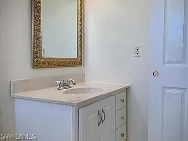 607 SE 46th LN A-B CAPE CORAL, FL 33904